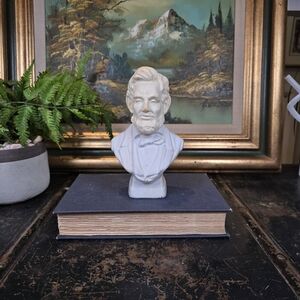 Vintage AVON Abraham Lincoln Bust After Shave Bottle | Tai Winds Decanter 6.5"